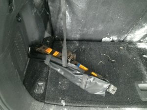 2013 INFINITI JX35 Scissor Jack and Tool Kit Assembly (Used OEM)