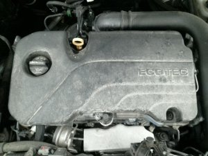 2016-2024 Chevrolet Malibu Black 1.5L Turbo Engine Cover (Used OEM)