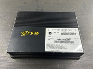 2011-2014 Chrysler 300 276-Watt 8-Channel Audio Amplifier (Used OEM)