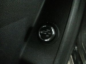 2020-2024 Cadillac XT6 Door Lock and Trunk Release Switch - Left (Driver) (Used OEM)