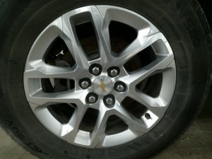 2018-2023 Chevrolet Traverse 10-Spoke Machined Silver Alloy Wheel (Used OEM)