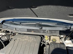 2010-2016 Buick LaCrosse Gray Windshield Wiper Motor - Front (Used OEM)