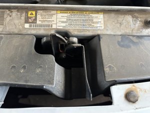 2005-2018 Chrysler 300 Front Door Lock Key (Used OEM)