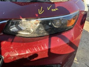 2016-2018 Chevrolet Malibu Headlight Assembly - Left (Driver) (Used OEM)