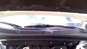 2011-2015 Kia Sorento Windshield Wiper Motor - Front (Used OEM)