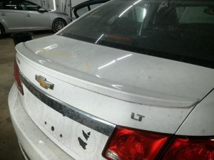 2011-2016 Chevrolet Cruze Red Trunk Lid Spoiler (Used OEM)