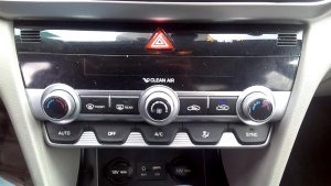 2019-2020 Hyundai Elantra Heated Seat Temperature Control Module (Used OEM)