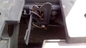 2007-2014 Cadillac Escalade Hood Latch (Used OEM)
