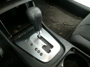 2007-2012 Nissan Altima Floor Transmission Shift Lever (Used OEM)