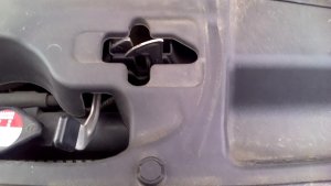 2009-2015 Honda Pilot Hood Latch (Used OEM)