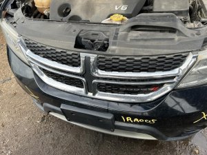 2011-2020 Dodge Journey Chrome Upper Center Chrome Grille (Used OEM)