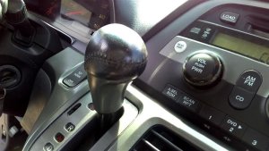 2005-2010 Honda Odyssey Dash Mounted Transmission Shift Lever (Used OEM)
