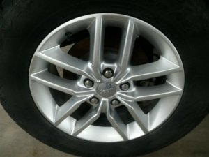 2017-2022 Jeep Grand Cherokee Silver Hyper Sparkle Silver Alloy Wheel (Used OEM)