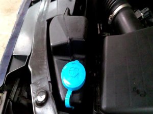 2004-2010 INFINITI QX56 Washer Fluid Reservoir with Pump (Used OEM)