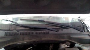 2019 Hyundai Santa Fe XL Windshield Wiper Motor - Front (Used OEM)