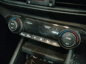 2019-2021 Kia Forte Automatic Temperature Control Module (Used OEM)
