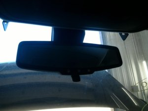 2015-2020 Chevrolet Suburban Manual Dimming Tilt Interior Rear View Mirror (Used OEM)