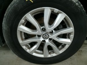 2020-2022 Nissan Rogue Sport Silver 17x7 5 Y-Spoke Alloy Wheel (Used OEM)