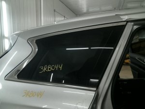2014-2017 INFINITI QX60 Quarter Glass with Privacy Tint - Right (Passenger) (Used OEM)