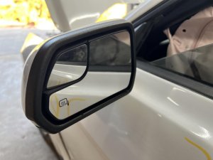2015-2020 Ford Mustang White Side/Door Mirror - Left (Driver) (Used OEM)