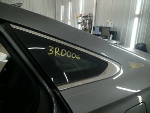 2018-2019 Hyundai Sonata 4-Door Quarter Glass - Left (Driver) (Used OEM)