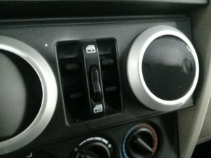 2007-2010 Jeep Wrangler Master Power Window Switch (Used OEM)