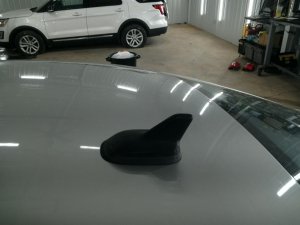 2012-2018 Volkswagen Passat Black Roof Mounted Shark Fin Antenna (Used OEM)