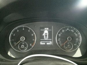 2013-2014 Volkswagen Passat Instrument Cluster with Multifunction Display (Used OEM)