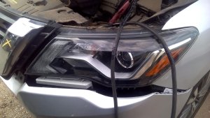 2017-2020 Nissan Pathfinder Headlight Assembly - Left (Driver) (Used OEM)