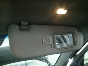 2011-2016 Kia Optima Black Sun Visor with Illuminated Vanity Mirror - Right (Passenger) (Used OEM)