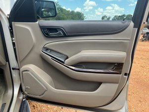 2015-2020 GMC Yukon XL Tan Door Interior Trim Panel - Front, Right (Passenger) (Used OEM)