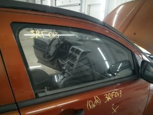 2007-2012 Dodge Caliber Door Glass - Front, Right (Passenger) (Used OEM)