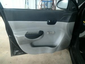 2006-2011 Hyundai Accent Gray Door Interior Trim Panel with Manual Windows and Locks - Front, Left (Driver) (Used OEM)