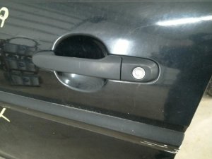 2006-2011 Hyundai Accent Blue Front Exterior Door Handle - Left (Driver) (Used OEM)