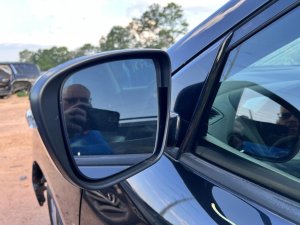 2018-2020 Nissan Pathfinder Black Power Door/Side View Mirror with Signal Lamp - Left (Driver) (Used OEM)