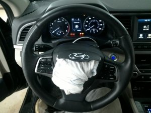 2017-2018 Hyundai Elantra Black Tilt and Telescopic Steering Column with Motor (Used OEM)
