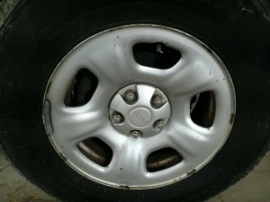 2002-2007 Jeep Liberty 16x7 5-Spoke Steel Wheel (Used OEM)