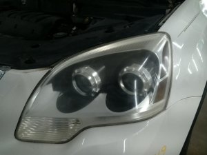 2008-2012 GMC Acadia Headlight Assembly - Left (Driver) (Used OEM)