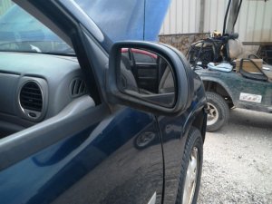 2003-2009 GMC Envoy Manual Door/Side View Mirror - Right (Passenger) (Used OEM)