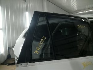 2008-2017 Buick Enclave Door Stationary Vent Glass - Rear, Right (Passenger) (Used OEM)