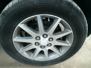 2013-2017 Buick Enclave 19-Inch 10-Spoke Machined Charcoal Alloy Wheel (Used OEM)