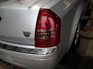 2005-2007 Chrysler 300 Tail Light Assembly - Right (Passenger) (Used OEM)