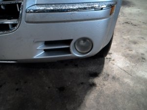 2005-2010 Chrysler 300 Fog Light (Used OEM)