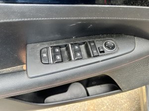 2019-2024 Kia Forte Power Door Lock Switch - Left (Driver) (Used OEM)