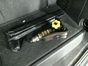 2015-2020 GMC Yukon XL Truck and SUV Scissor Jack (Used OEM)