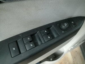 2008-2010 Saturn Vue Master Power Window Lock and Mirror Switch - Left (Driver) (Used OEM)
