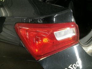 2016-2025 Chevrolet Malibu Black Quarter Panel Mount Taillight Assembly - Left (Driver) (Used OEM)