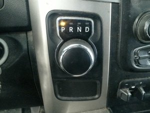 2014-2017 Dodge Durango Black Dash Mounted Transmission Shift Assembly (Used OEM)