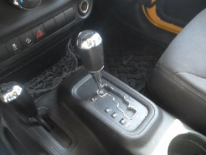 2012-2018 Jeep Wrangler Floor Transmission Shift Lever (Used OEM)