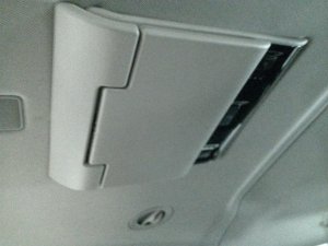 2015-2017 GMC Yukon XL Tan Rear Roof-Mounted Entertainment Display Screen (Used OEM)